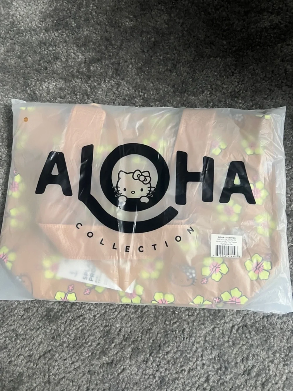 Aloha Collection - Hello Kitty - Picture 2 of 6